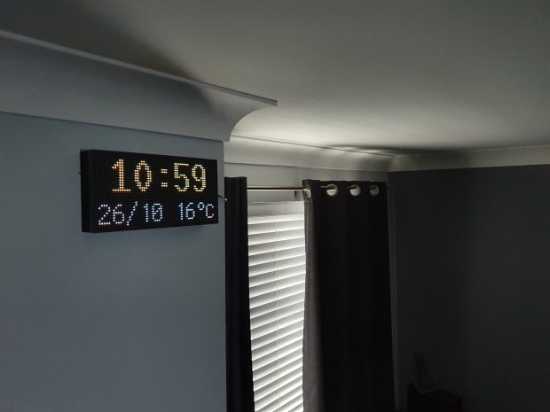 crypto-stock-ticker-led-display-bitcoin-clock1